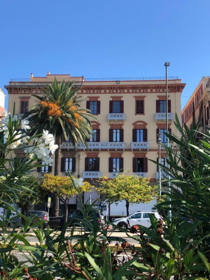 Appartamento al centro del centro Cagliari Esterno foto